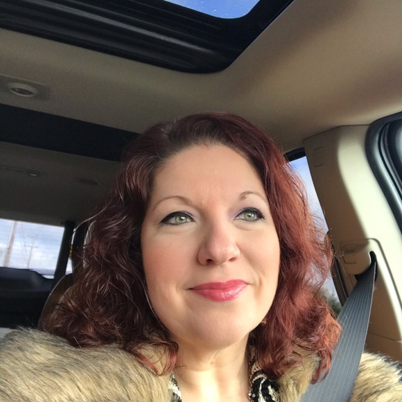 Meet your Posher, Janell - Picture 8 of 8